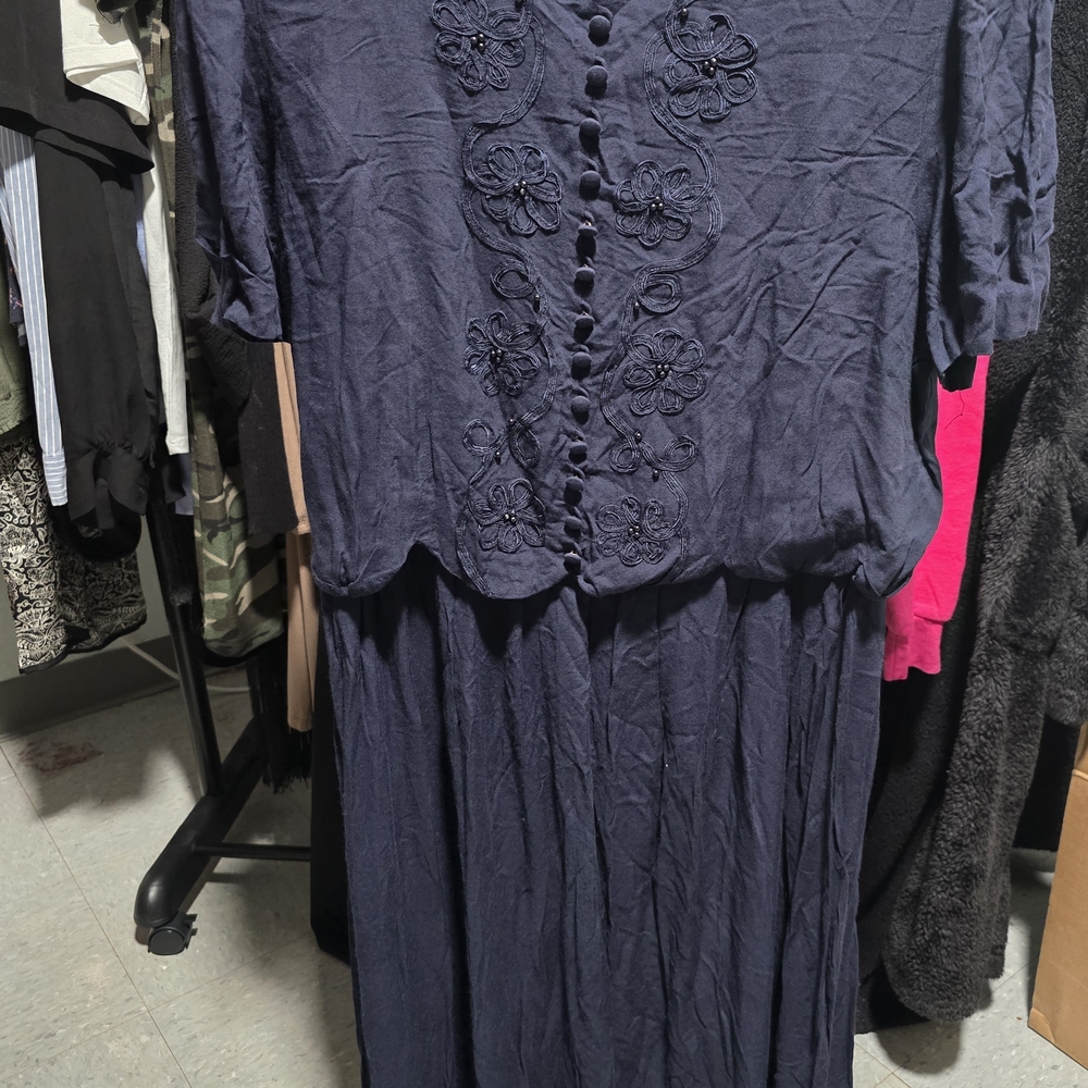 Embroidered Navy Button-Front Midi Dress - Women